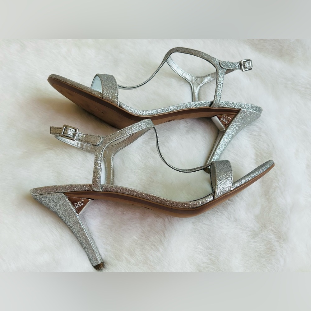 New! MICHAEL KORS Arden Glitter Silver T-strap Stiletto Sandals Size 9.5